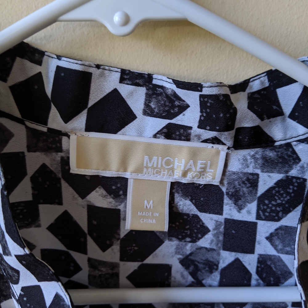 Michael Kors blue shirt size medium - Picture 2 of 3